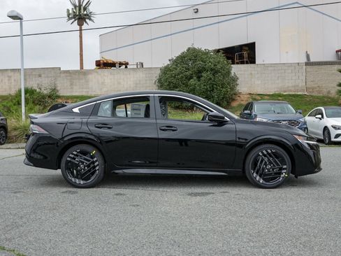 New 2026 Nissan Sentra SR image 3