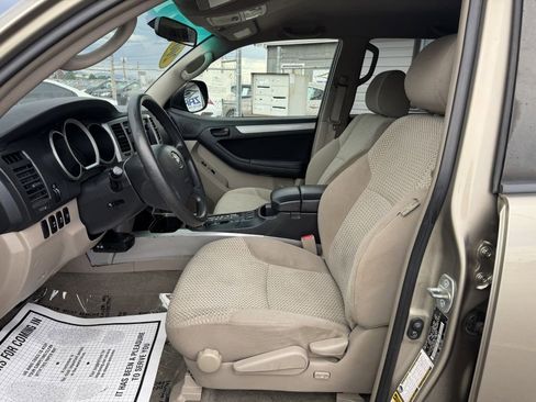 Used 2009 Toyota 4Runner SR5 image 11