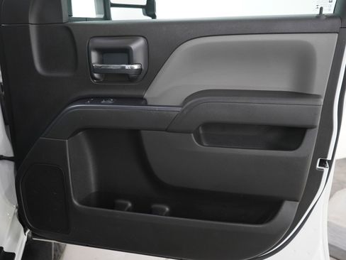 Used 2019 Chevrolet Silverado 2500 W/T w/ WT Convenience Package AWD/4WD image 13