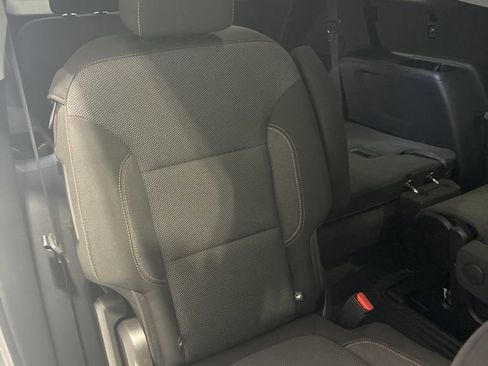 Used 2020 Chevrolet Traverse LT image 46