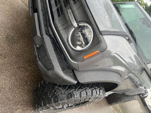 Used 2023 Ford Bronco 4-Door AWD/4WD image 34