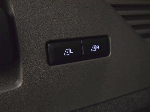 Used 2024 Lincoln Nautilus Premier AWD/4WD image 41