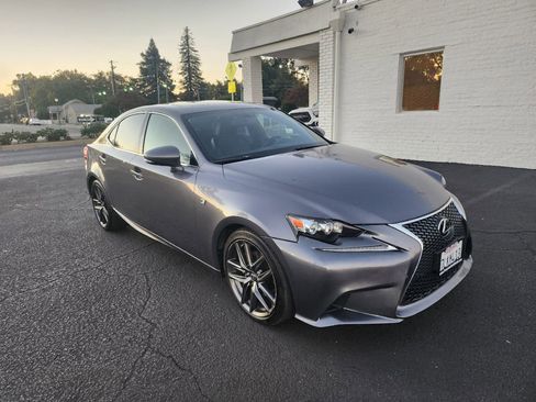 Used 2015 Lexus IS 250 image 7