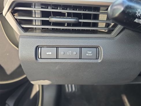 Used 2020 Nissan Altima 2.5 SR w/ Premium Package image 22