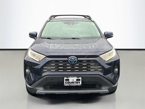 Used 2019 Toyota RAV4 Limited AWD/4WD image 2