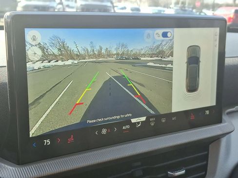 Used 2025 Ford Explorer Active image 21