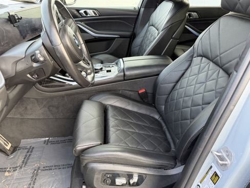 Used 2024 BMW X7 xDrive40i w/ M Sport Package image 18