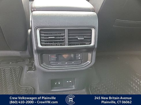 Certified 2024 Volkswagen Atlas Peak Edition SEL AWD/4WD image 51