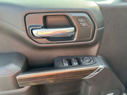 Used 2021 Chevrolet Silverado 1500 RST w/ Convenience Package II AWD/4WD image 21