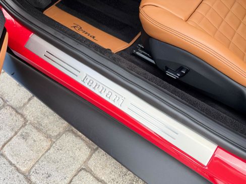 Used 2022 Ferrari Roma RWD image 29
