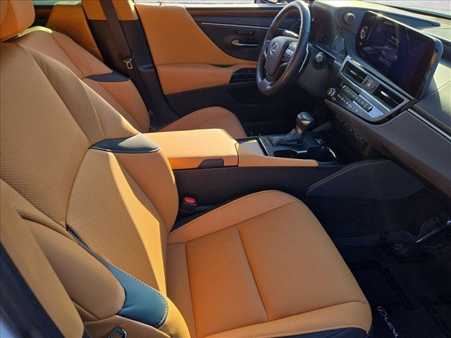 Used 2025 Lexus ES 350 w/ Premium Package FWD image 19