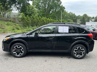 Used 2017 Subaru Crosstrek 2.0i Premium w/ Moonroof Package AWD/4WD video 2
