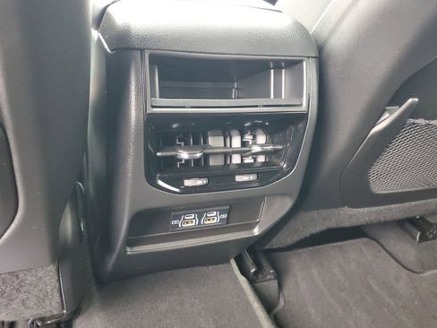 Used 2024 Jeep Grand Cherokee Laredo X AWD/4WD image 12