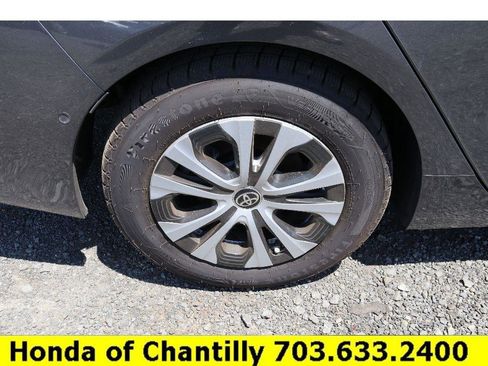 Used 2021 Toyota Prius XLE w/ Advanced Technology Package image 31