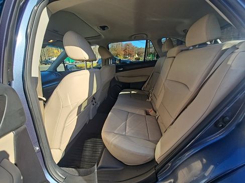 Used 2017 Subaru Outback 3.6R Limited image 14