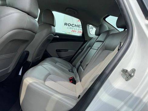 Used 2014 Buick Verano FWD image 7
