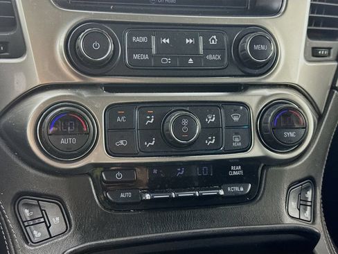 Used 2019 Chevrolet Tahoe Premier AWD/4WD image 17