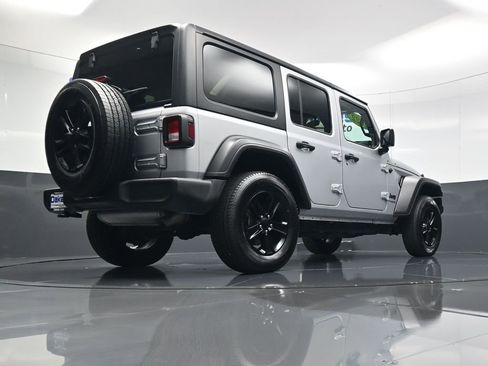 Used 2022 Jeep Wrangler Unlimited Sport image 42