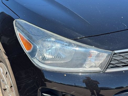 Used 2018 Kia Rio S FWD image 6