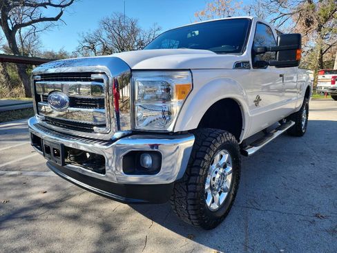Used 2013 Ford F250 Lariat w/ Lariat Ultimate Pkg image 4