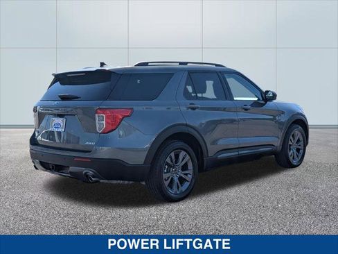 Used 2023 Ford Explorer XLT w/ Equipment Group 202A AWD/4WD image 5