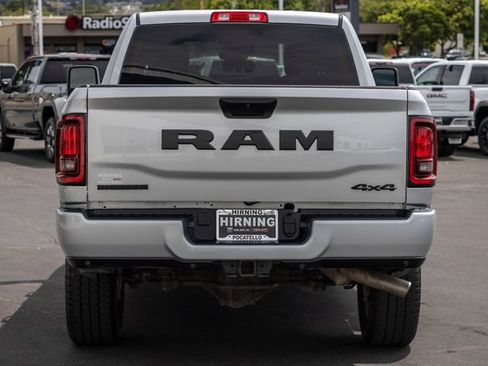 Used 2026 RAM 2500 Big Horn AWD/4WD image 4