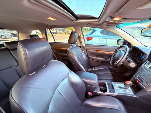 Used 2013 Subaru Outback 2.5i Limited AWD/4WD image 5