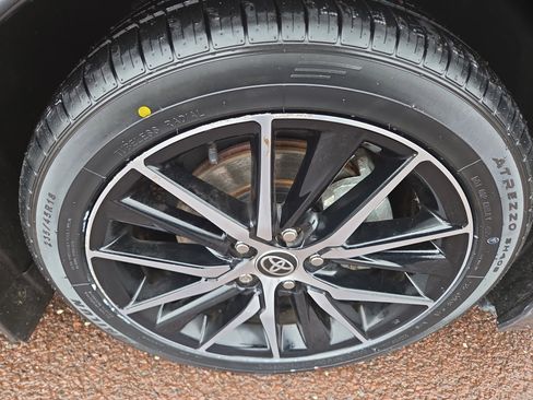 Certified 2023 Toyota Camry SE image 9