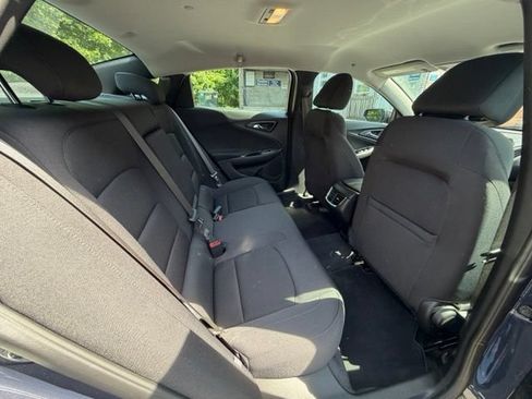 Used 2025 Chevrolet Malibu LT FWD image 14
