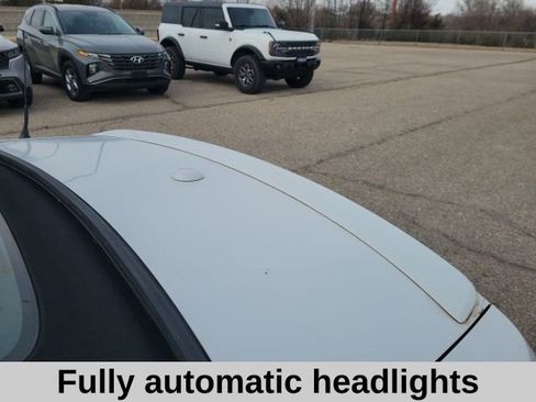 Used 2022 Ford Mustang Premium image 6