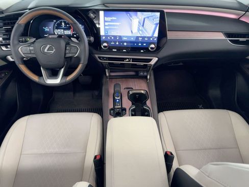 Used 2025 Lexus RX 350 FWD image 17