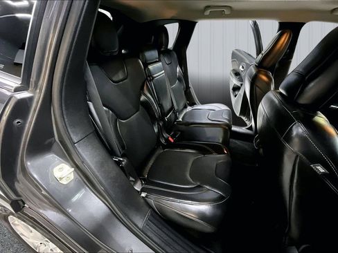 Used 2015 Jeep Cherokee Limited w/ Luxury Group image 26