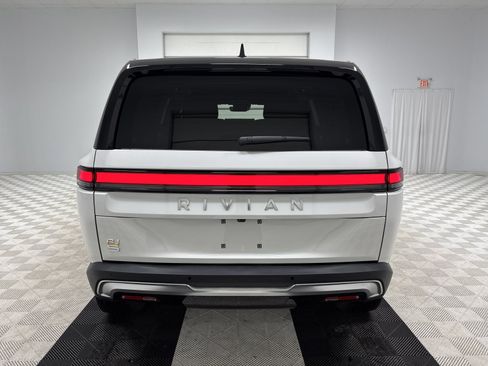 Used 2024 Rivian R1S Adventure image 4