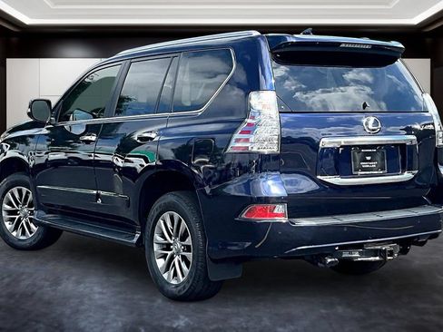 Used 2018 Lexus GX 460 Luxury w/ Preferred Accessory Package AWD/4WD image 4