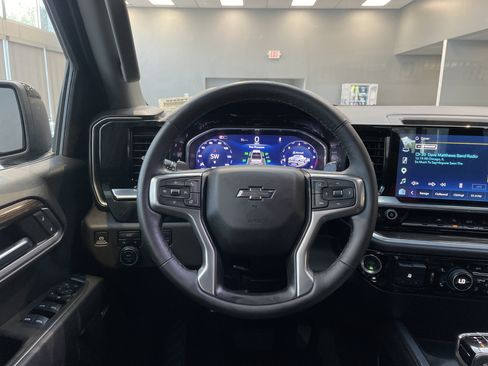 Used 2025 Chevrolet Silverado 1500 RST w/ Convenience Package II AWD/4WD image 20