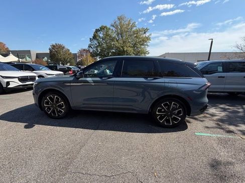 New 2026 Lincoln Nautilus Reserve image 4