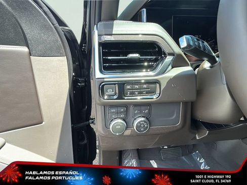 New 2026 GMC Yukon XL Elevation w/ LPO, Elevation Black Package AWD/4WD image 16