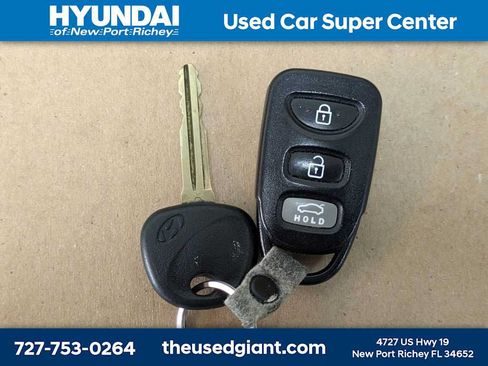 Used 2012 Hyundai Elantra GLS w/ Preferred Pkg 3 FWD image 29