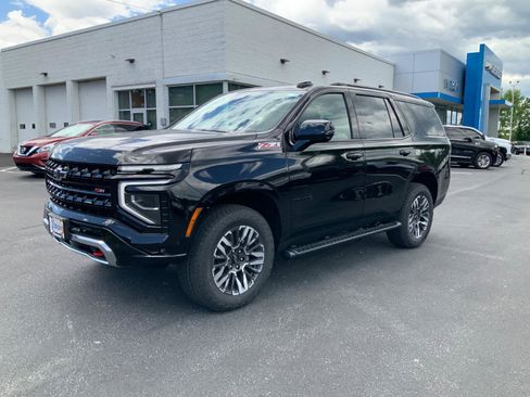 New 2026 Chevrolet Tahoe Z71 w/ Comfort Package AWD/4WD image 3