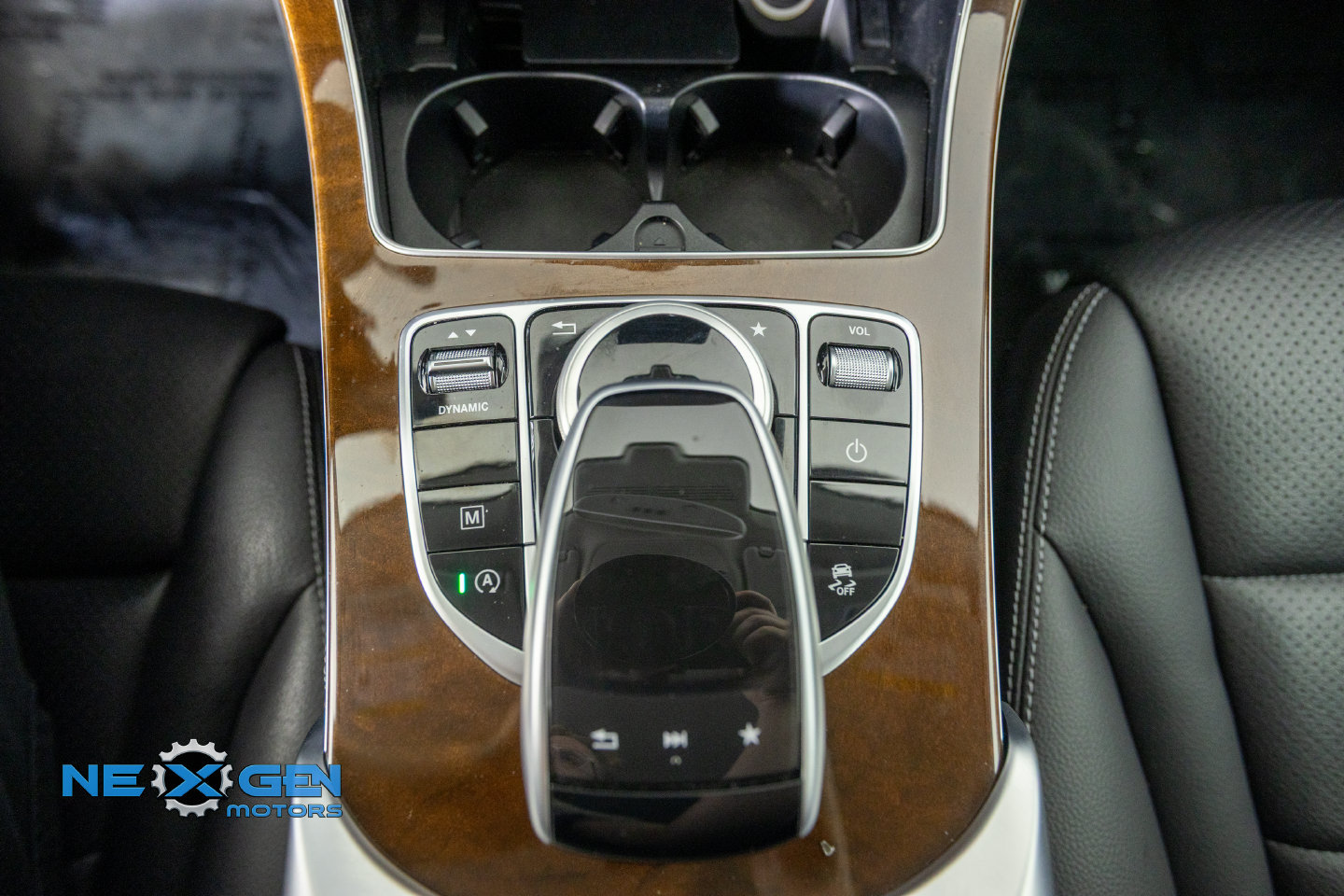 Used 2019 Mercedes-Benz GLC 300 4MATIC image 24