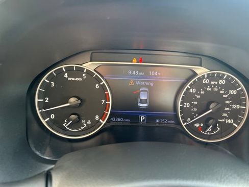Used 2025 Nissan Altima 2.5 SV FWD image 16
