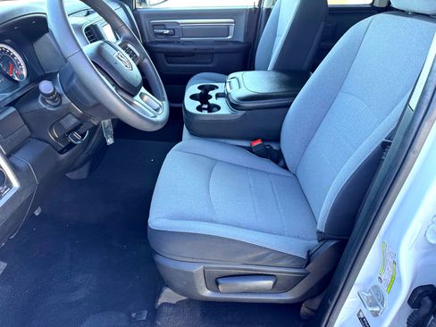 Used 2024 RAM 1500 Classic SLT image 11