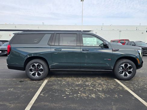 New 2026 GMC Yukon XL AT4 Ultimate AWD/4WD image 11