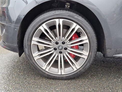 Used 2024 Land Rover Range Rover Sport Dynamic SE image 16