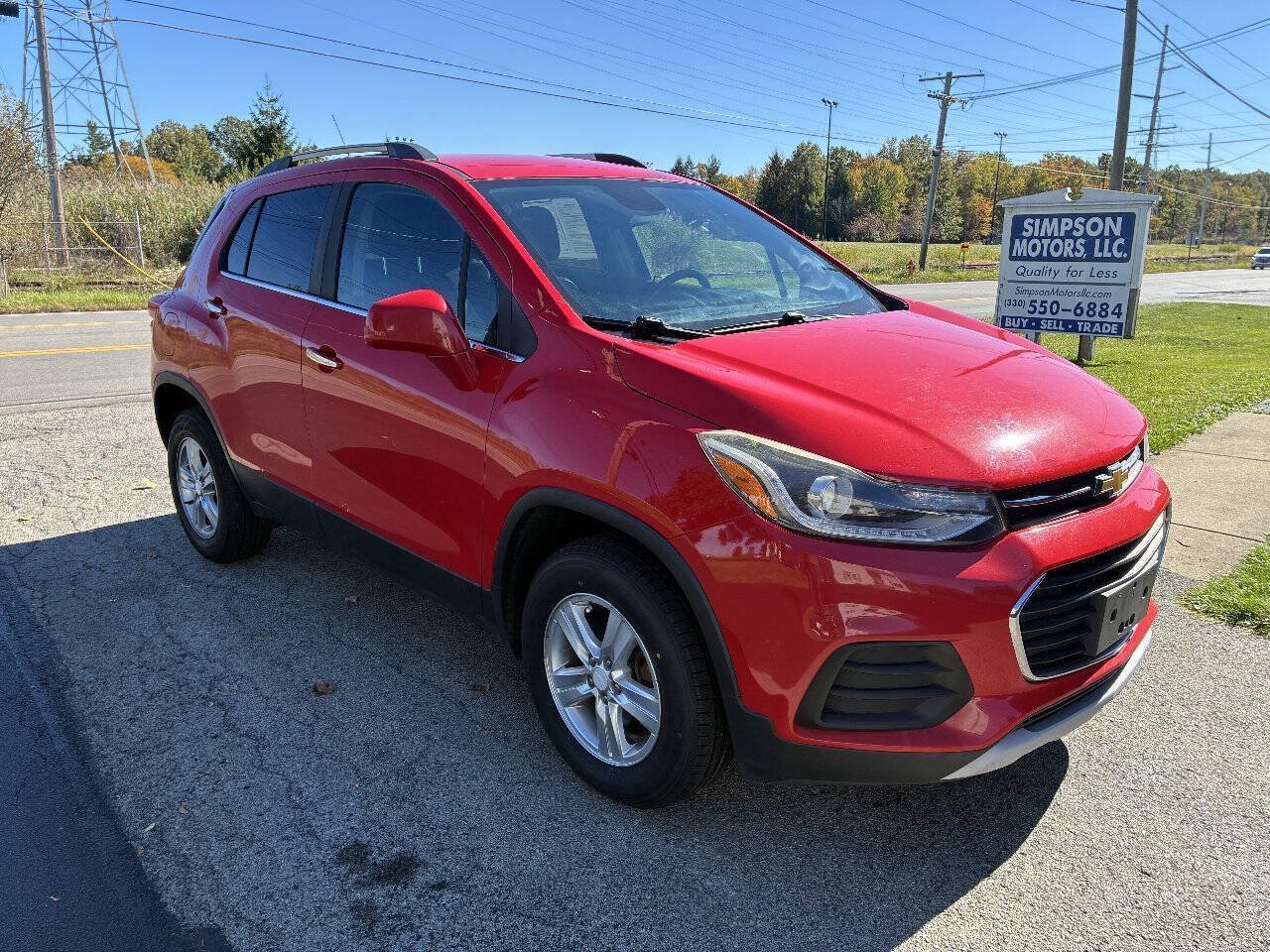 Used 2017 Chevrolet Trax LT w/ Driver Confidence Package AWD/4WD image 1