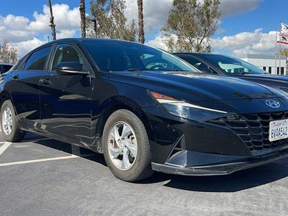 Used 2021 Hyundai Elantra SE