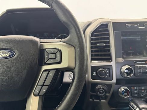 Used 2019 Ford F150 Lariat w/ Equipment Group 502A Luxury AWD/4WD image 25