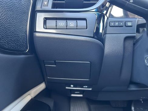 Used 2024 Lexus ES 300h Ultra Luxury w/ Accessory Package (Z2) FWD image 18