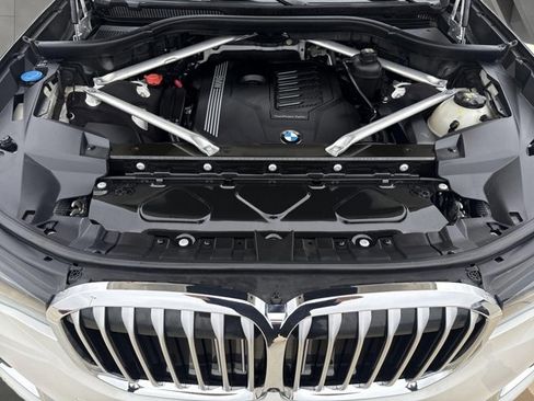Used 2020 BMW X7 xDrive40i w/ Premium Package AWD/4WD image 25