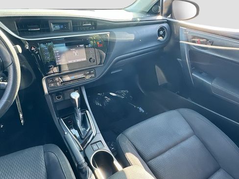 Used 2019 Toyota Corolla LE FWD image 21